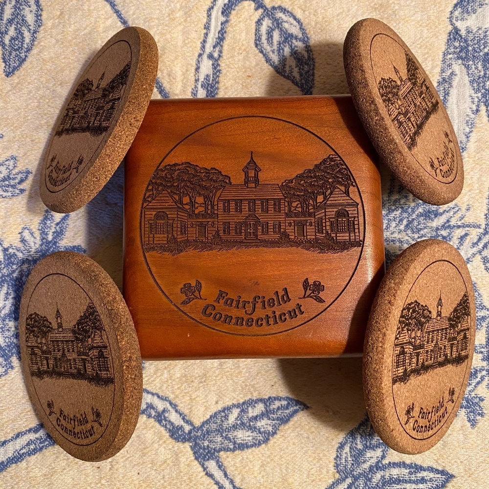 Fairfield Connecticut Cherry Wood Box + 4 Coasters